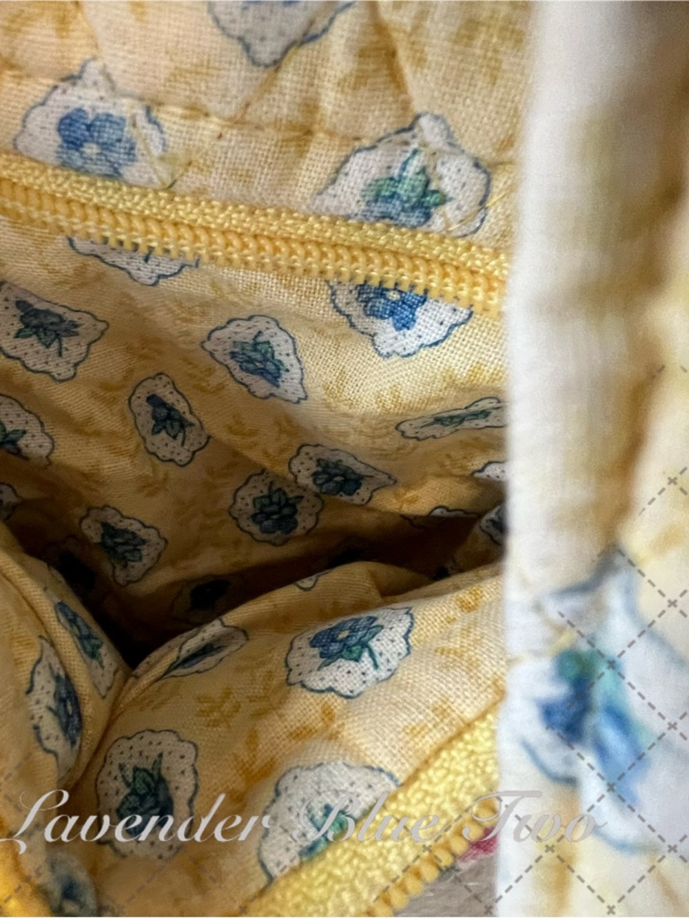 Vintage VERA BRADLEY Elizabeth 1997 Flap Drawstring Backpack Yellow Blue Indiana - Picture 8 of 16